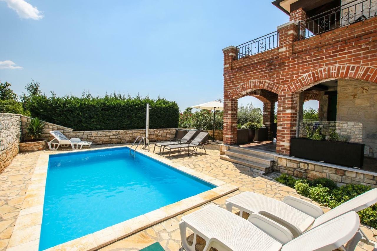 Villa Istriana Jakob With Pool Tar-Vabriga Εξωτερικό φωτογραφία