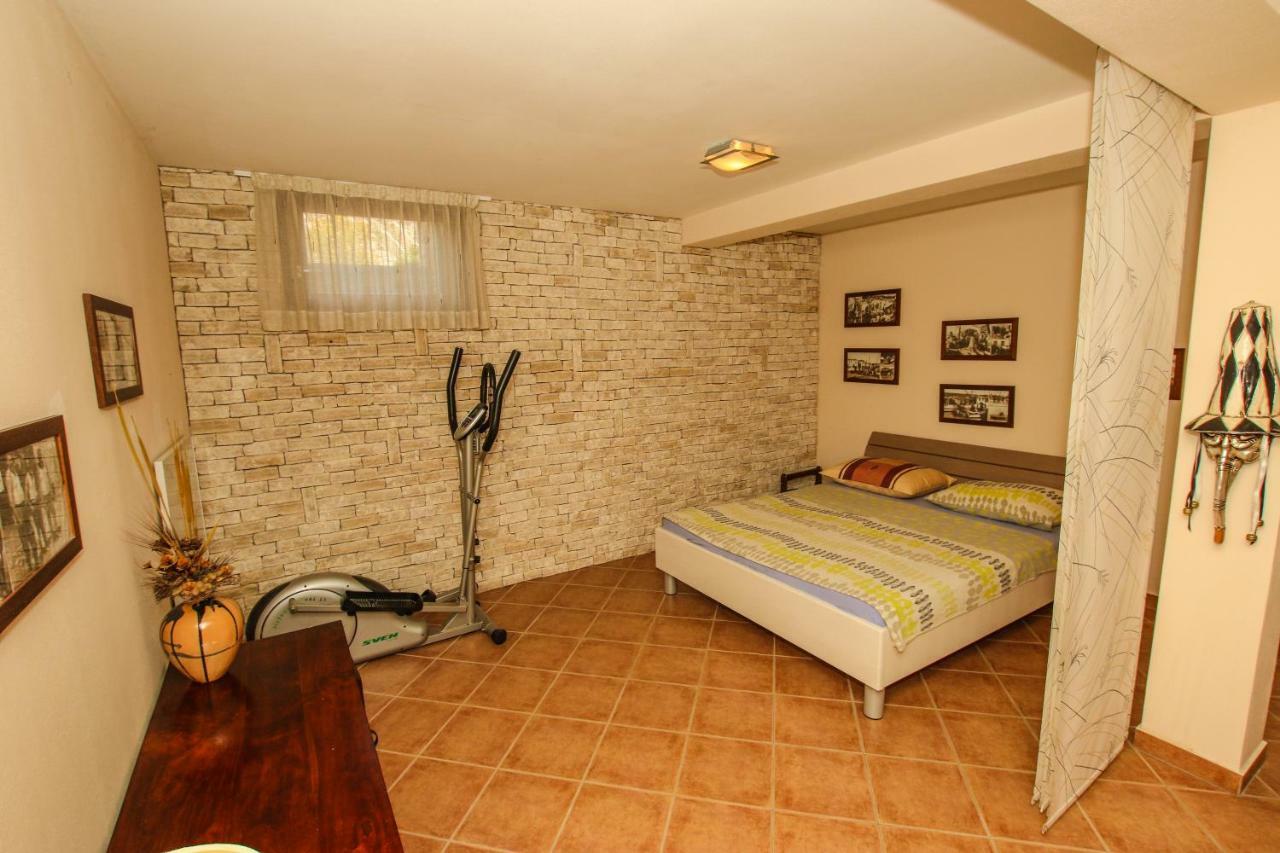 Villa Istriana Jakob With Pool Tar-Vabriga Εξωτερικό φωτογραφία
