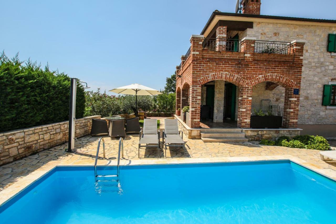 Villa Istriana Jakob With Pool Tar-Vabriga Εξωτερικό φωτογραφία